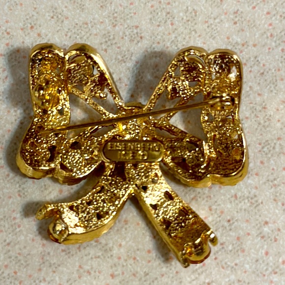 Eisenberg Ice gold tone bow broach with red, green, and crystal rhinestones (577 - Picture 2 of 4